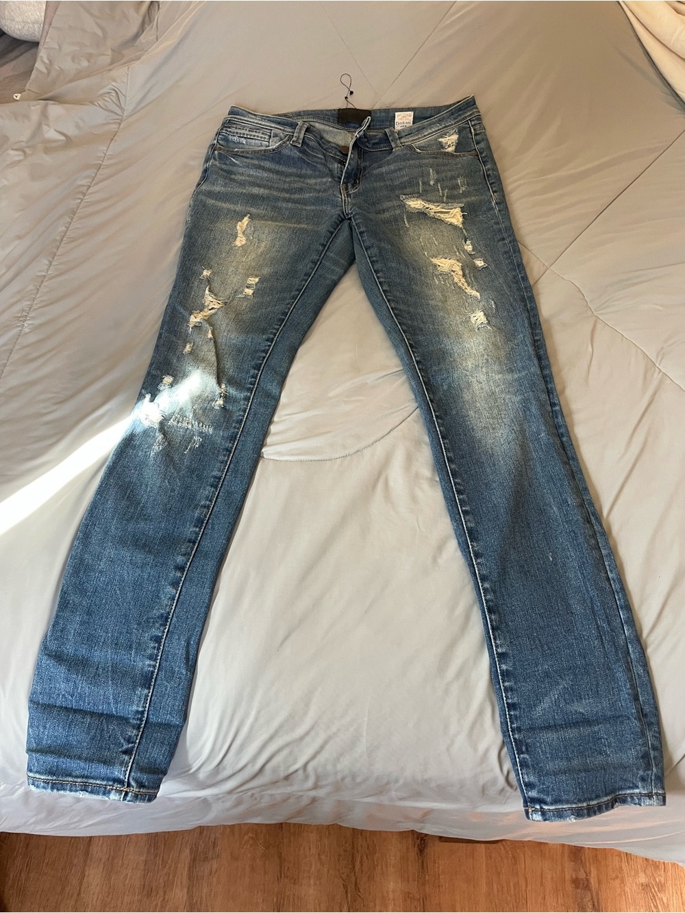 Buckle Women's Ripped Dark Blue Skinny Jeans